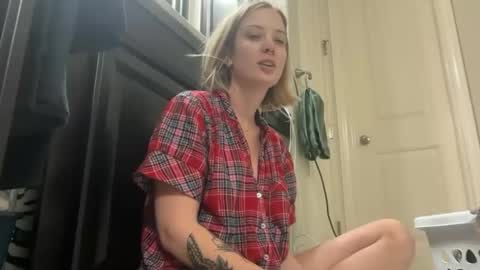 leanneluxecouple online show from 12.03.25