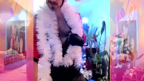 Snapshot of leatherdude69 chatting on 12.16.24 leatherdude69 online show from 12.16.24