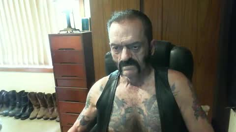 leathergreaser online show from 01.02.25