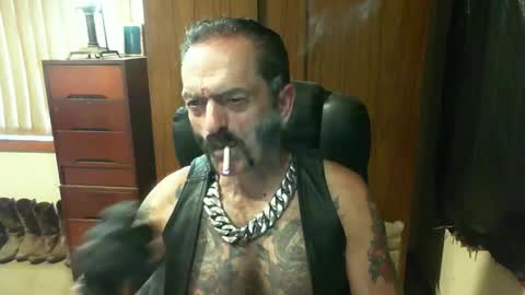 leathergreaser online show from 03.01.25