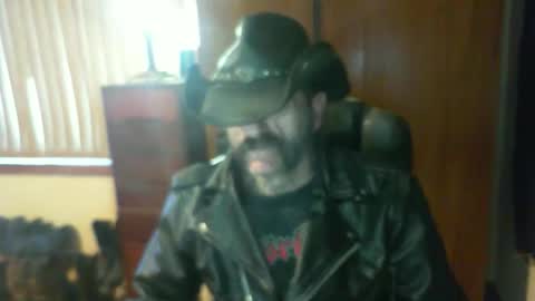 Snapshot of leathergreaser chatting on 05.30.26 leathergreaser online show from 05.30.26