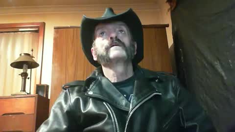 Snapshot of leathergreaser chatting on 06.02.26 leathergreaser online show from 06.02.26