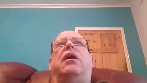 leatherpants68 online show from 11.16.25