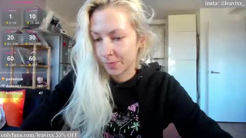 LeaVixx online show from 10.25.25