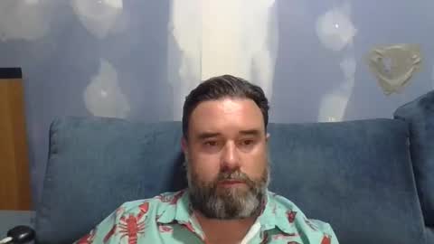 Snapshot of lecheare28 chatting on 05.27.26 lecheare28 online show from 05.27.26