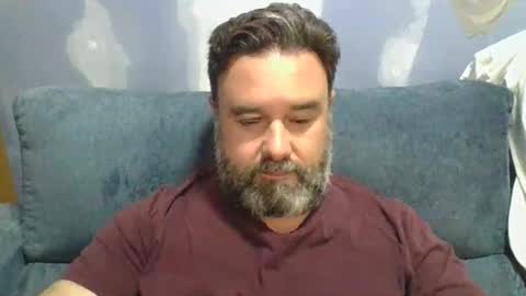 Snapshot of lecheare28 chatting on 05.29.26 lecheare28 online show from 05.29.26