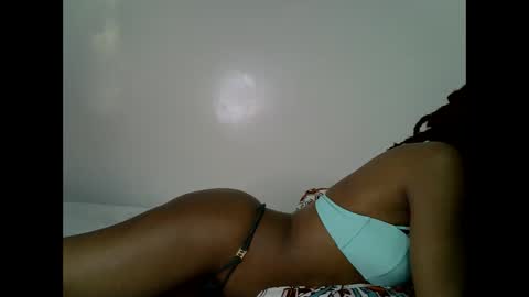 Snapshot of lee_shaz chatting on 05.26.26 lee baby online show from 05.26.26