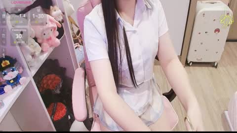 Lee online show from 04.08.26