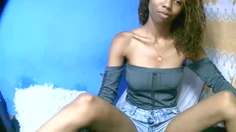 Snapshot of leeromi chatting on 02.16.26 leeromi online show from 02.16.26