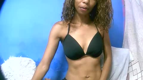 Snapshot of leeromi chatting on 02.28.26 leeromi online show from 02.28.26