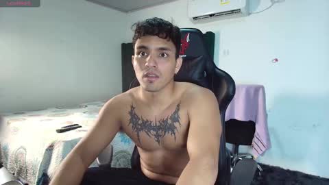  Lei  online show from 02.18.25