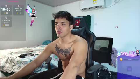  Lei  online show from 02.19.25