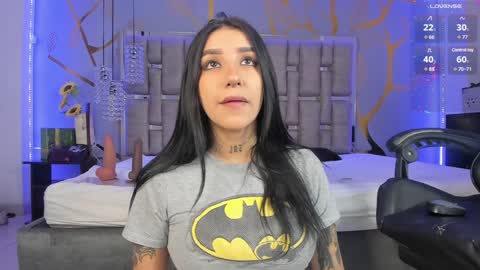 Snapshot of leiawong chatting on 01.13.25 Leia online show from 01.13.25