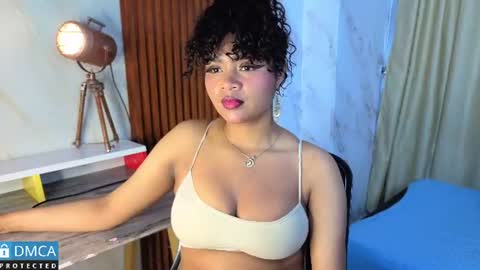 Snapshot of leidy_morales_ chatting on 07.10.26 Leidy online show from 07.10.26