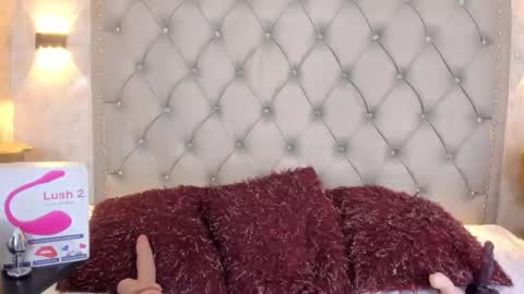 LEIGH ANGELS online show from 02.20.25