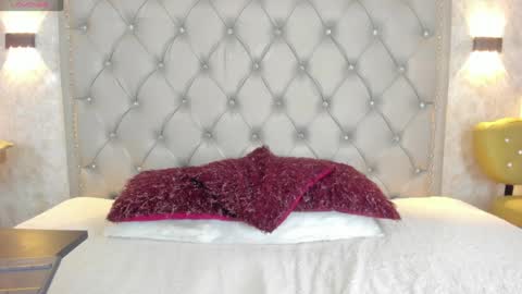 LEIGH ANGELS online show from 03.05.25