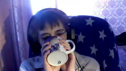 Snapshot of leigharedcross chatting on 02.03.26 Viola online show from 02.03.26