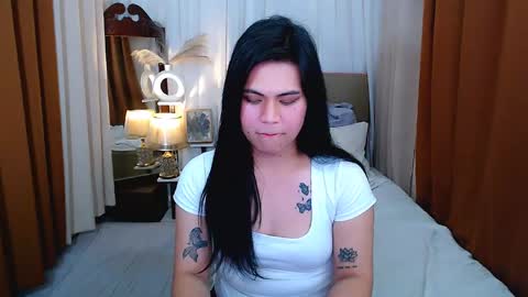 Snapshot of leighcortesi chatting on 04.23.26 Cailey online show from 04.23.26