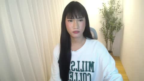 Snapshot of leighs_celine chatting on 07.27.26 leighs_celine online show from 07.27.26