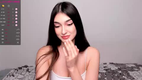 Snapshot of leila_4ever chatting on 02.19.26 Leila online show from 02.19.26