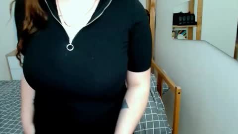 Snapshot of leila_beayte_ chatting on 02.03.26 Leila online show from 02.03.26