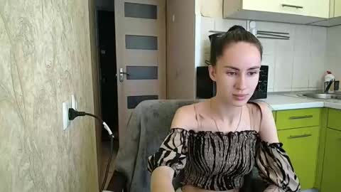 Leila online show from 09.20.25