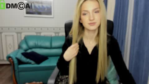 Leila Morriss online show from 12.15.24