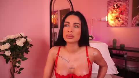 Leila online show from 06.25.26