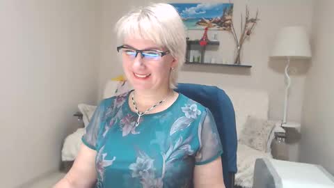 Snapshot of leilamays chatting on 12.04.24 Leila Kinky online show from 12.04.24
