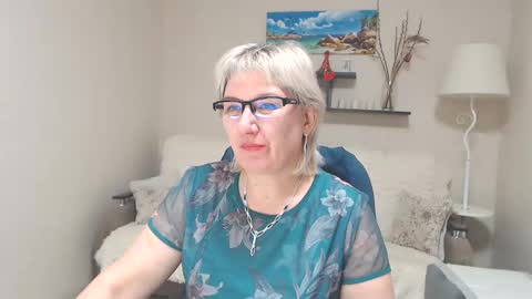 Snapshot of leilamays chatting on 01.29.25 Leila Kinky online show from 01.29.25
