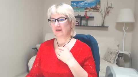 Snapshot of leilamays chatting on 02.03.25 Leila Kinky online show from 02.03.25