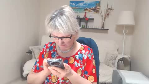 Snapshot of leilamays chatting on 02.13.25 Leila Kinky online show from 02.13.25