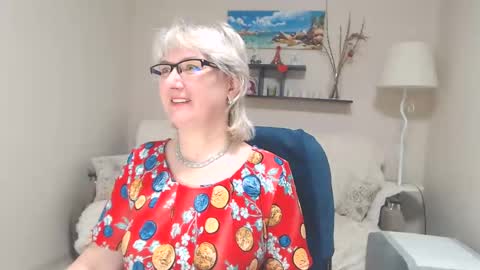 Snapshot of leilamays chatting on 02.14.25 Leila Kinky online show from 02.14.25