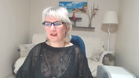 Snapshot of leilamays chatting on 02.14.25 Leila Kinky online show from 02.14.25