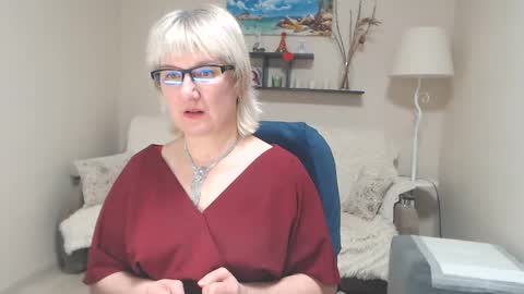 Snapshot of leilamays chatting on 02.17.25 Leila Kinky online show from 02.17.25