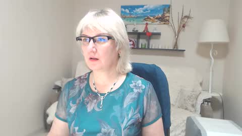 Snapshot of leilamays chatting on 02.20.25 Leila Kinky online show from 02.20.25