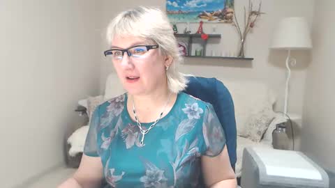 Snapshot of leilamays chatting on 02.23.25 Leila Kinky online show from 02.23.25