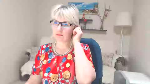 Snapshot of leilamays chatting on 03.01.25 Leila Kinky online show from 03.01.25