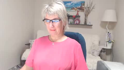 Snapshot of leilamays chatting on 10.13.25 Leila Kinky online show from 10.13.25