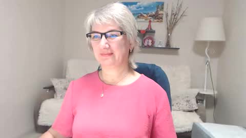Snapshot of leilamays chatting on 10.22.25 Leila Kinky online show from 10.22.25