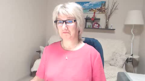 Snapshot of leilamays chatting on 01.19.26 Leila Kinky online show from 01.19.26