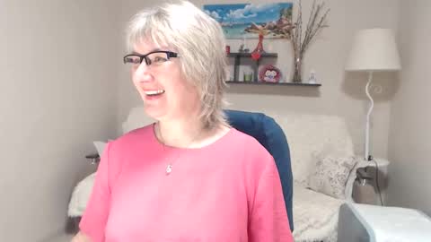 Snapshot of leilamays chatting on 02.06.26 Leila Kinky online show from 02.06.26