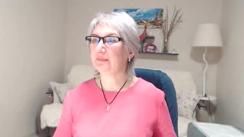 Snapshot of leilamays chatting on 02.19.26 Leila Kinky online show from 02.19.26