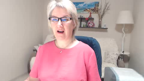 Snapshot of leilamays chatting on 02.26.26 Leila Kinky online show from 02.26.26