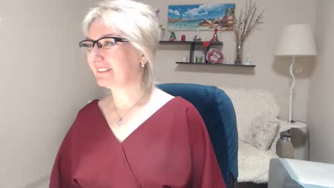 Snapshot of leilamays chatting on 03.03.26 Leila Kinky online show from 03.03.26