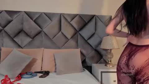 Leizathompson online show from 11.07.25