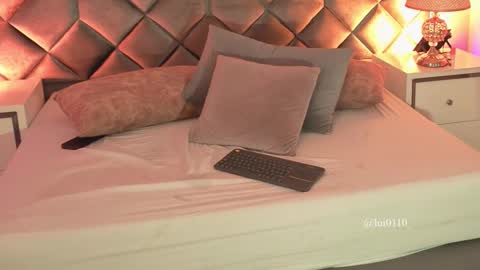 Snapshot of leizathompson chatting on 02.03.26 Leizathompson online show from 02.03.26