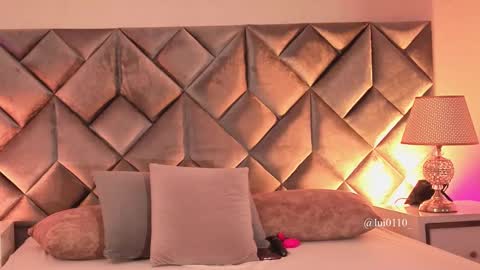 Snapshot of leizathompson chatting on 02.06.26 Leizathompson online show from 02.06.26