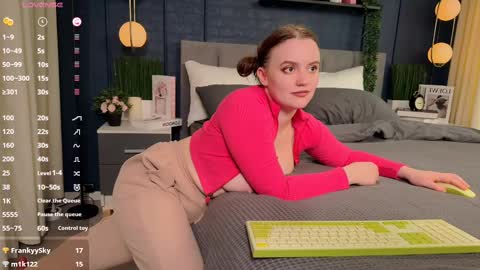 Lela online show from 02.17.25