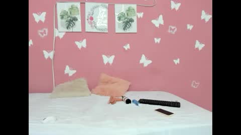 lelany_evans online show from 10.23.25